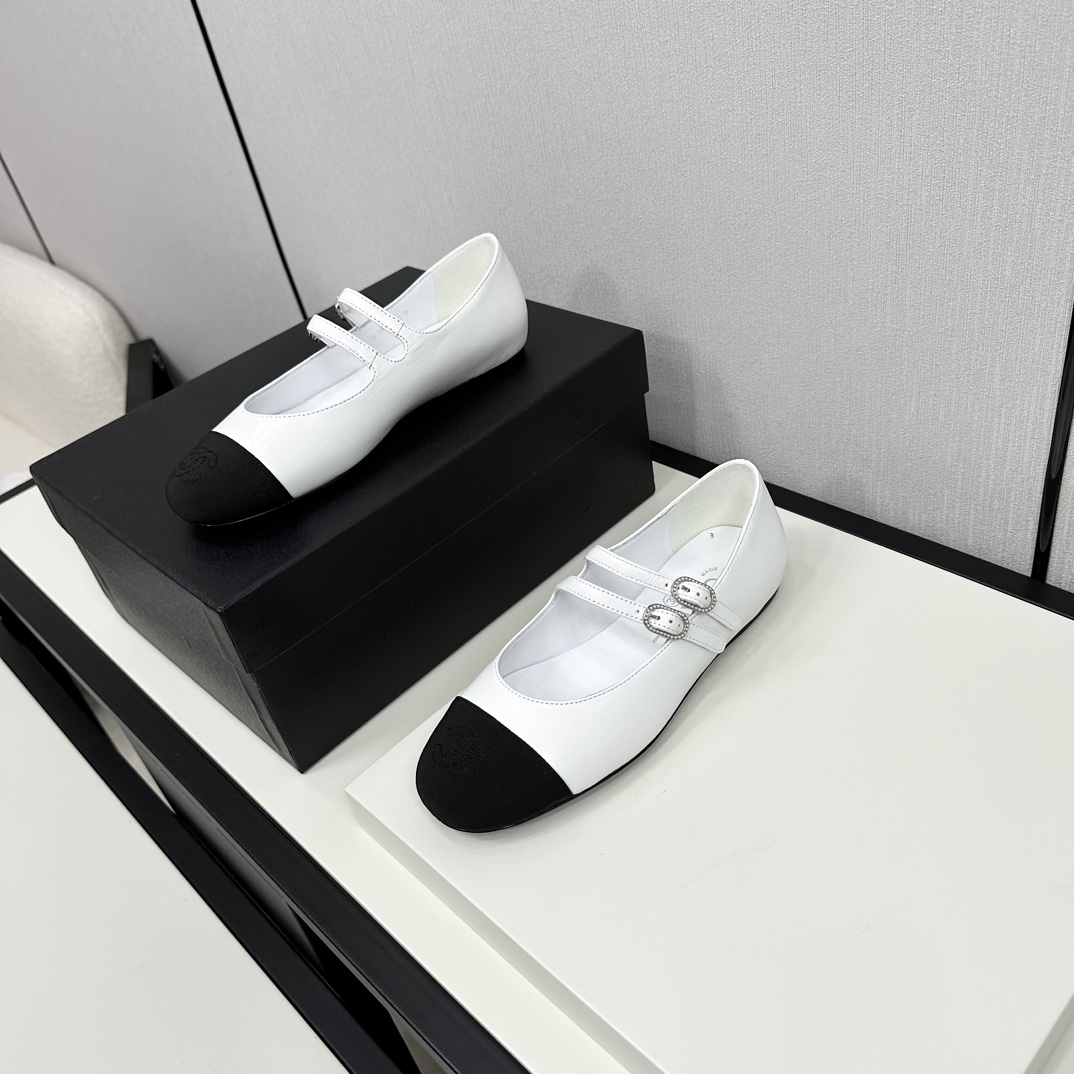 Womens shoes collection