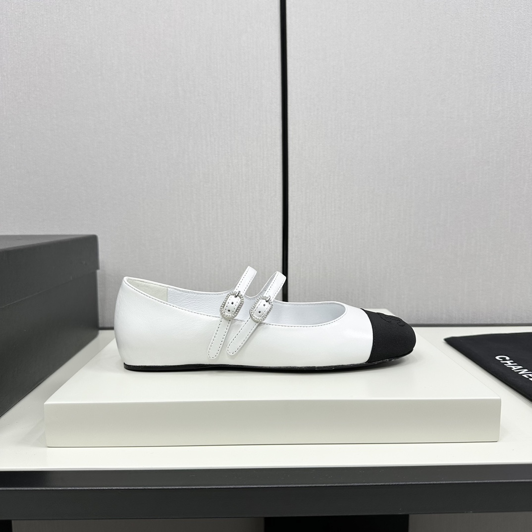 Womens shoes collection