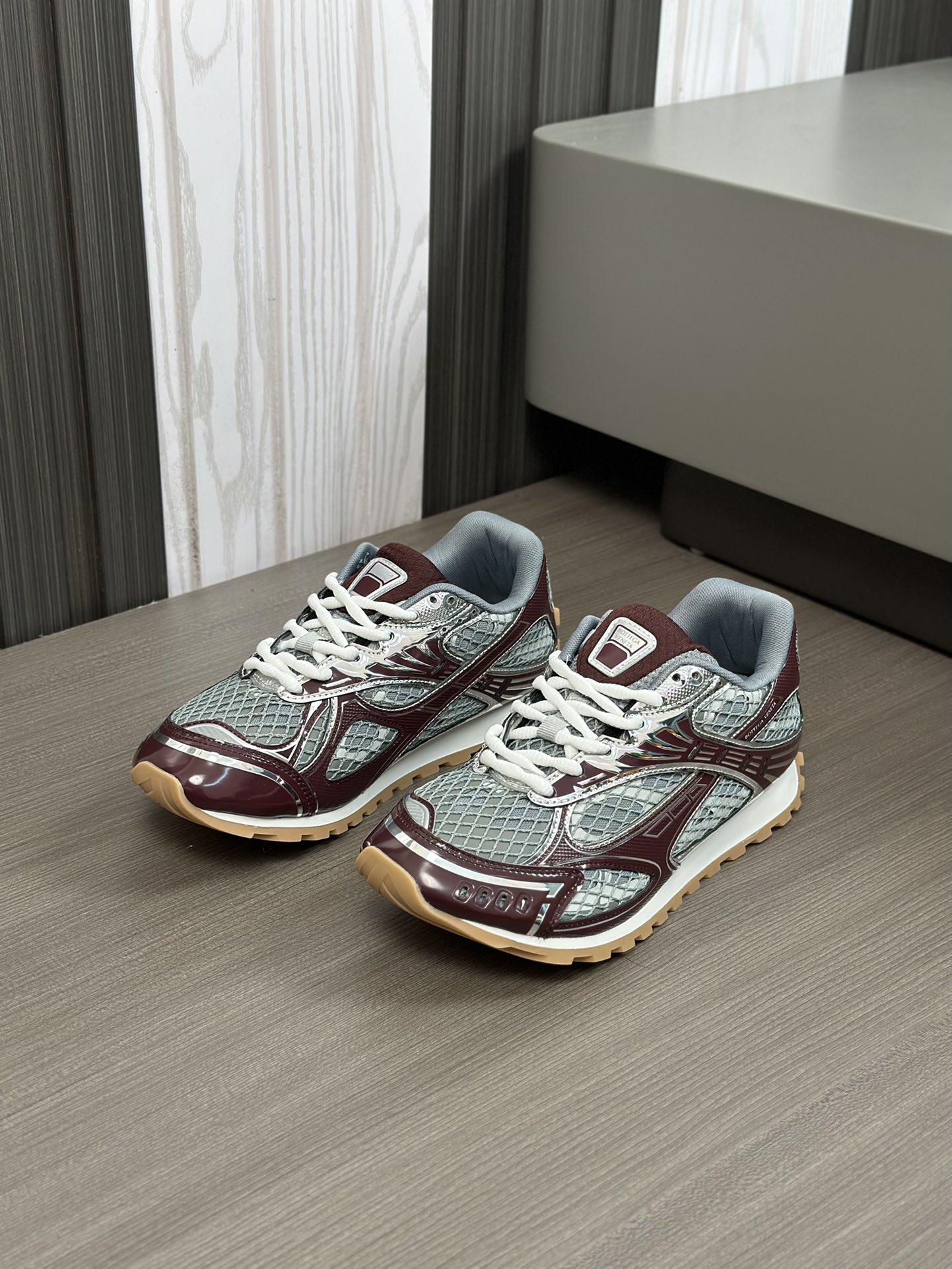 BVSHOES