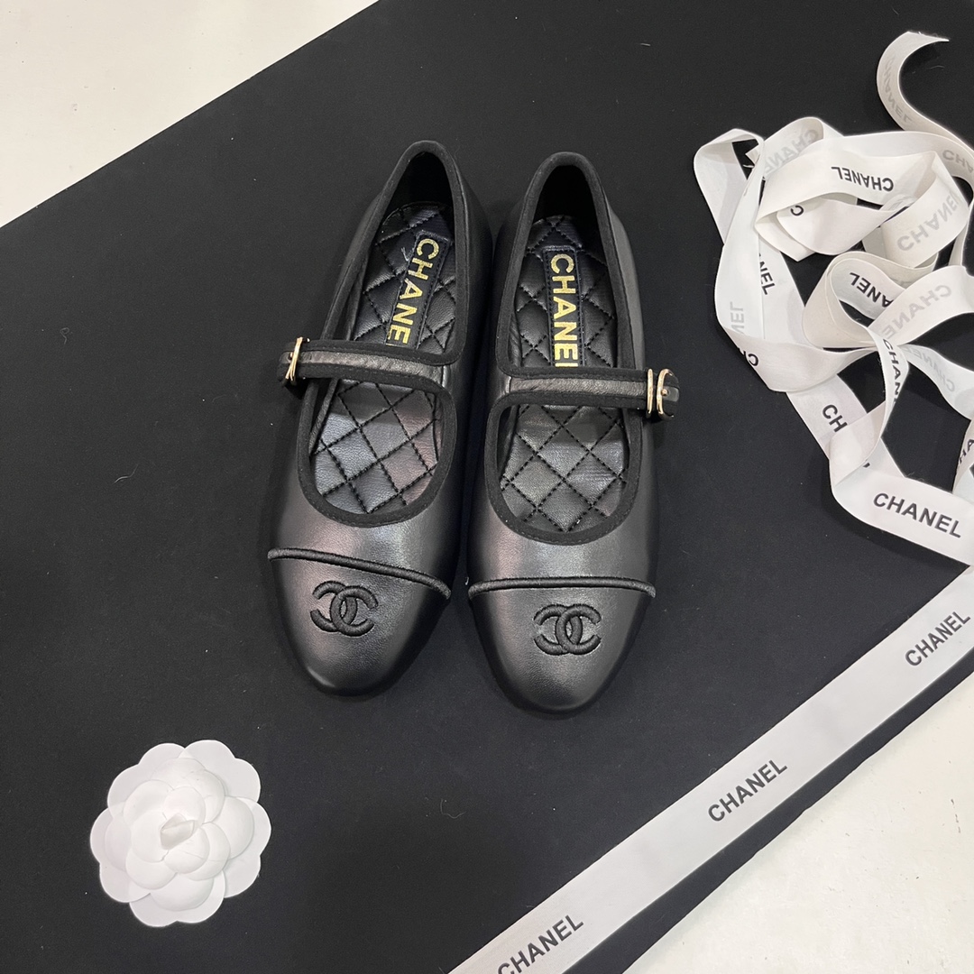 Womens shoes collection