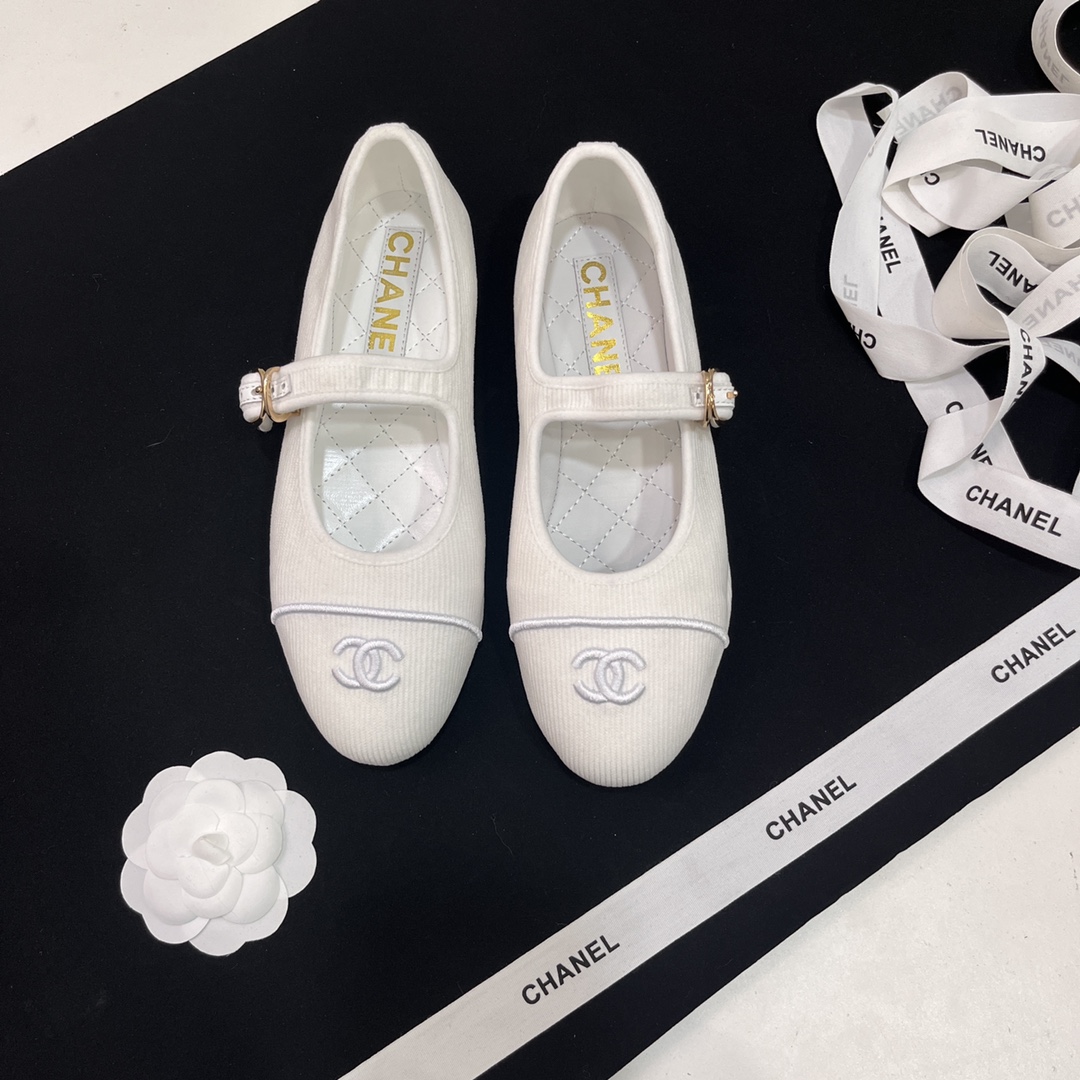 Womens shoes collection