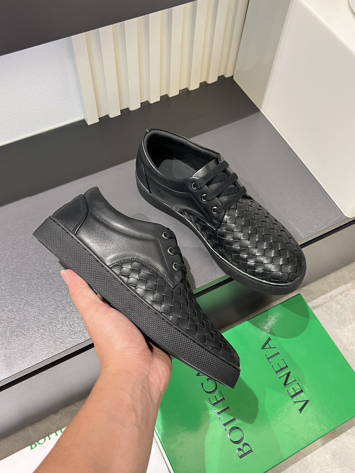 BVSHOES