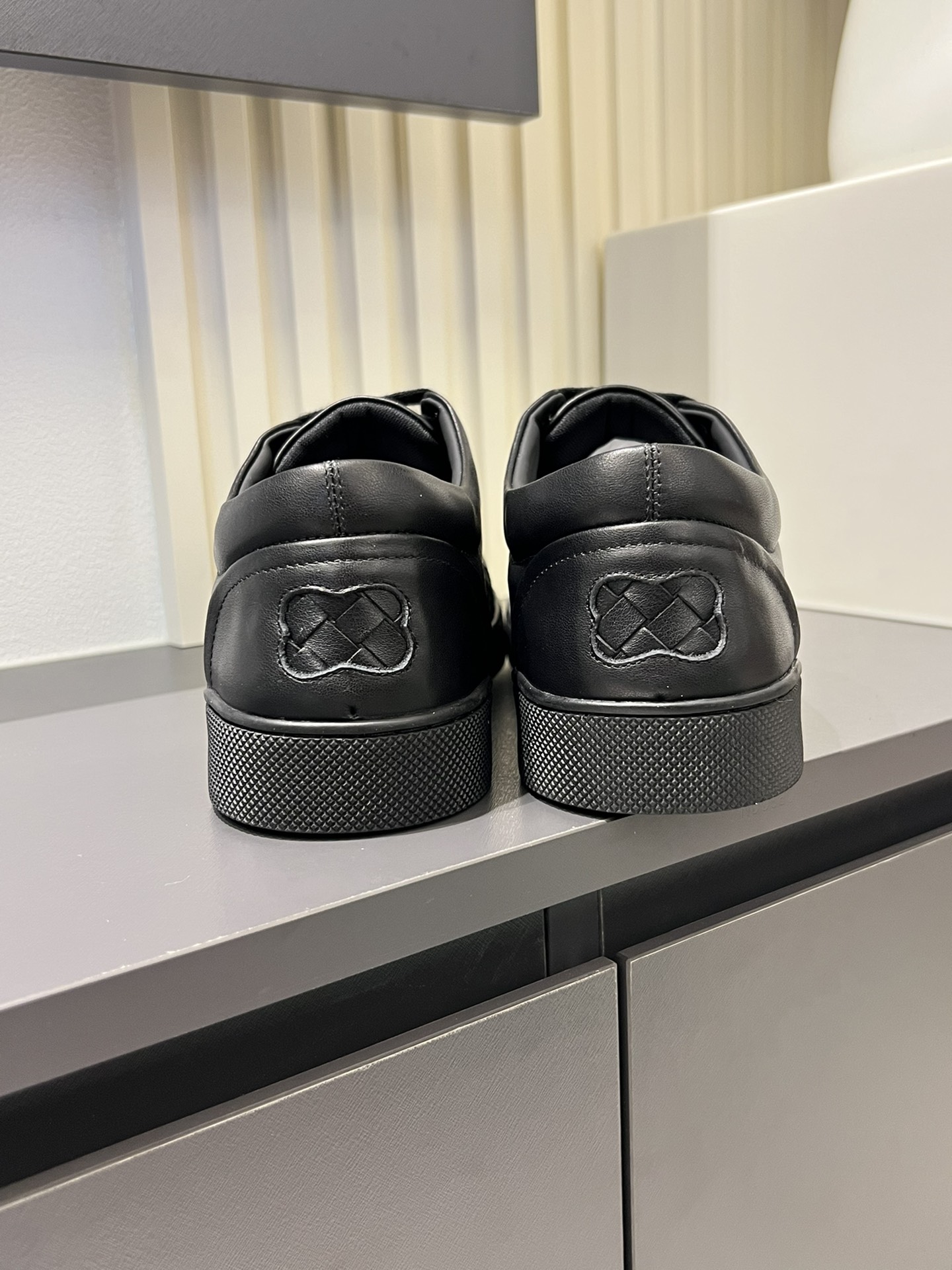 BVSHOES