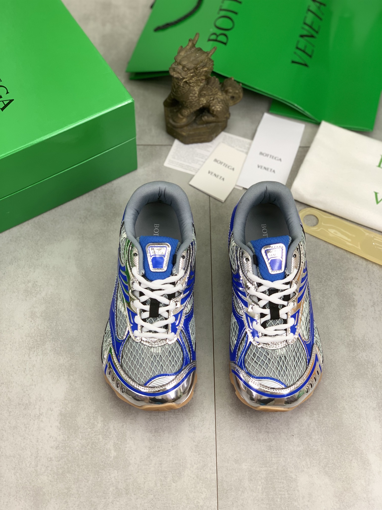 BVSHOES