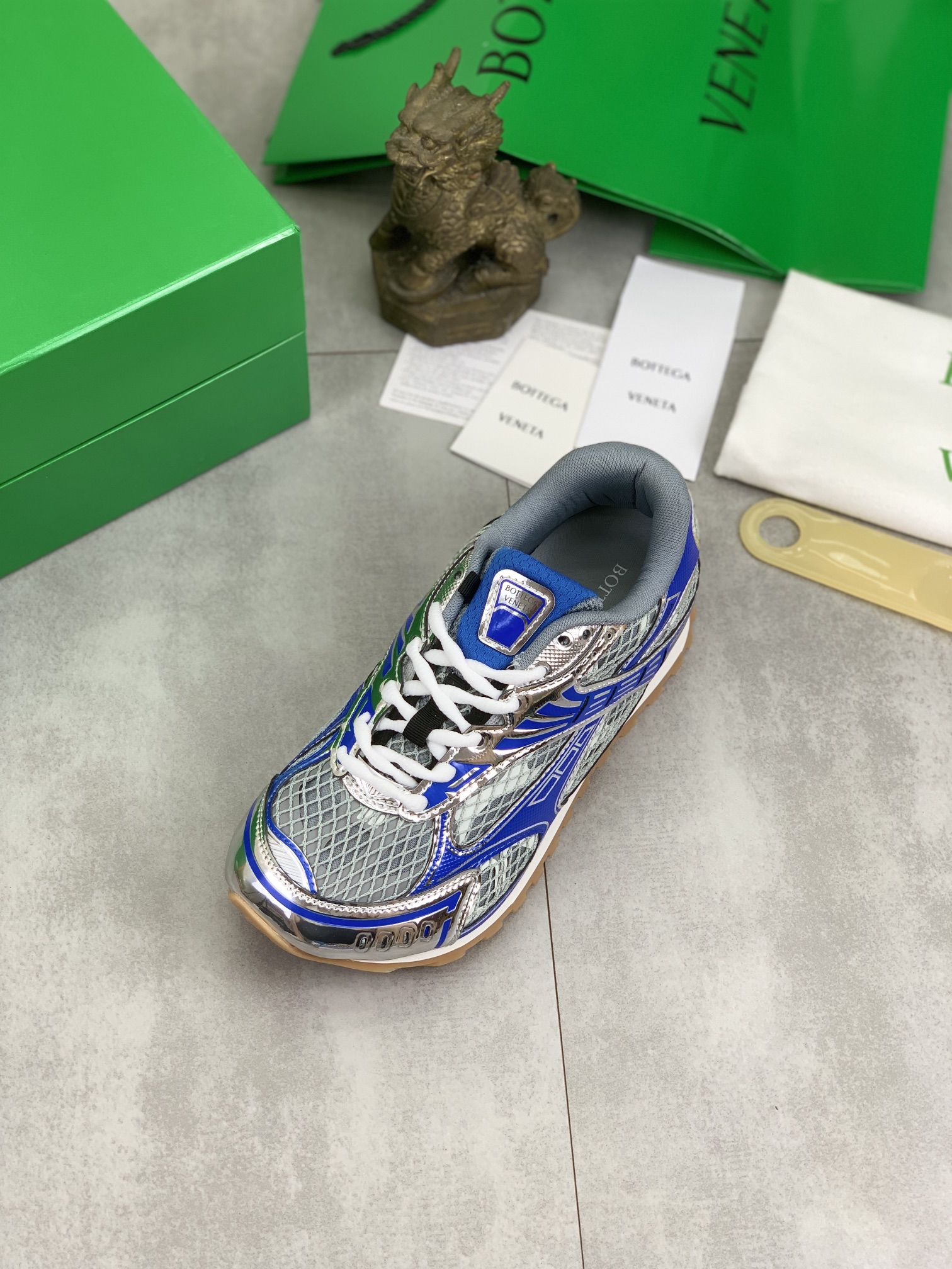 BVSHOES