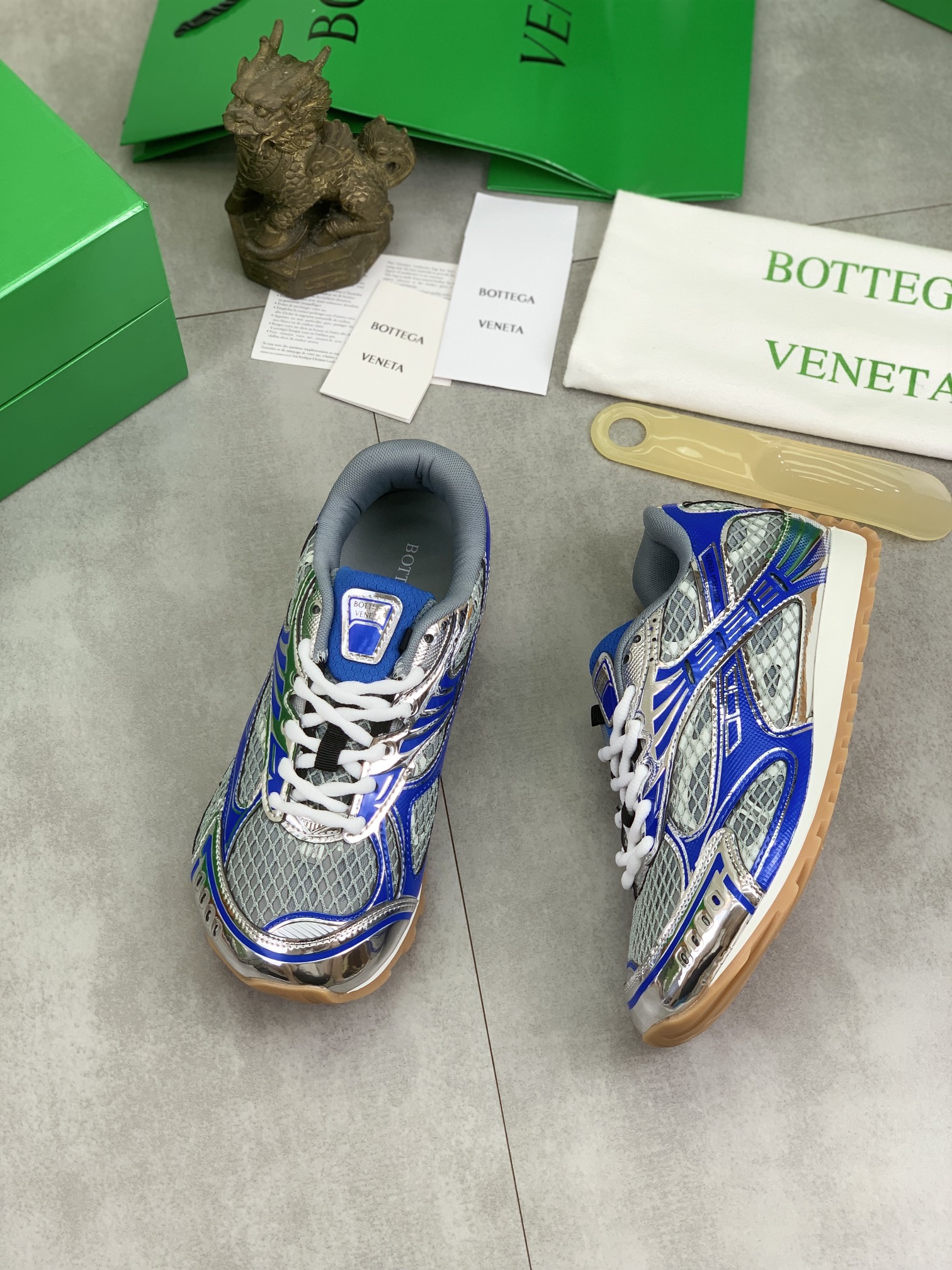 BVSHOES