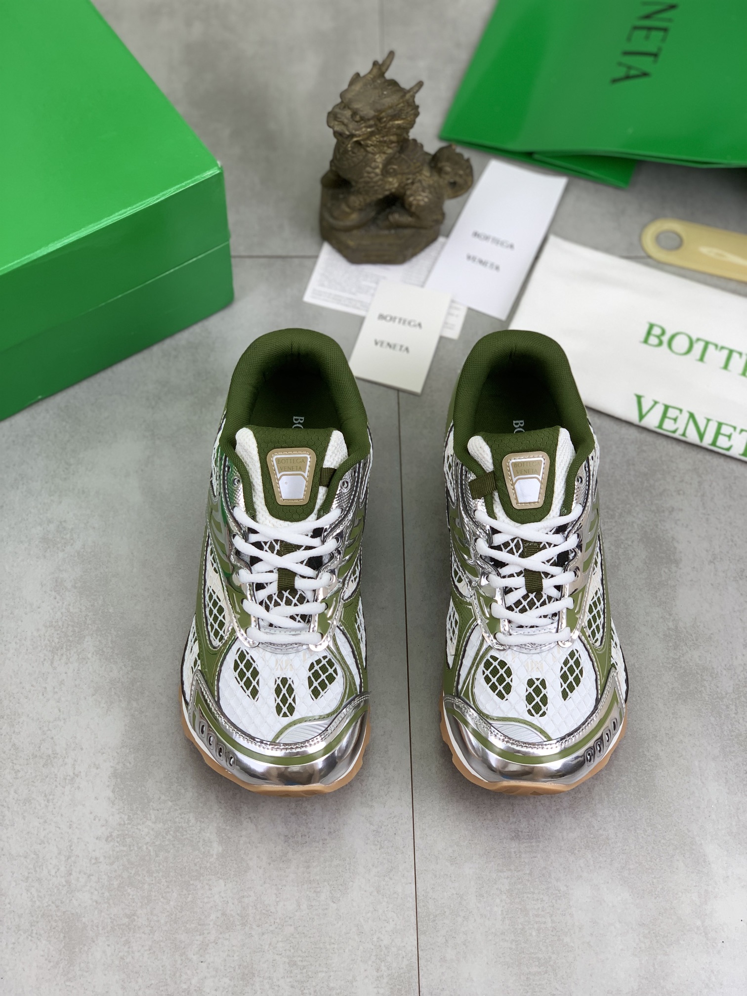 BVSHOES