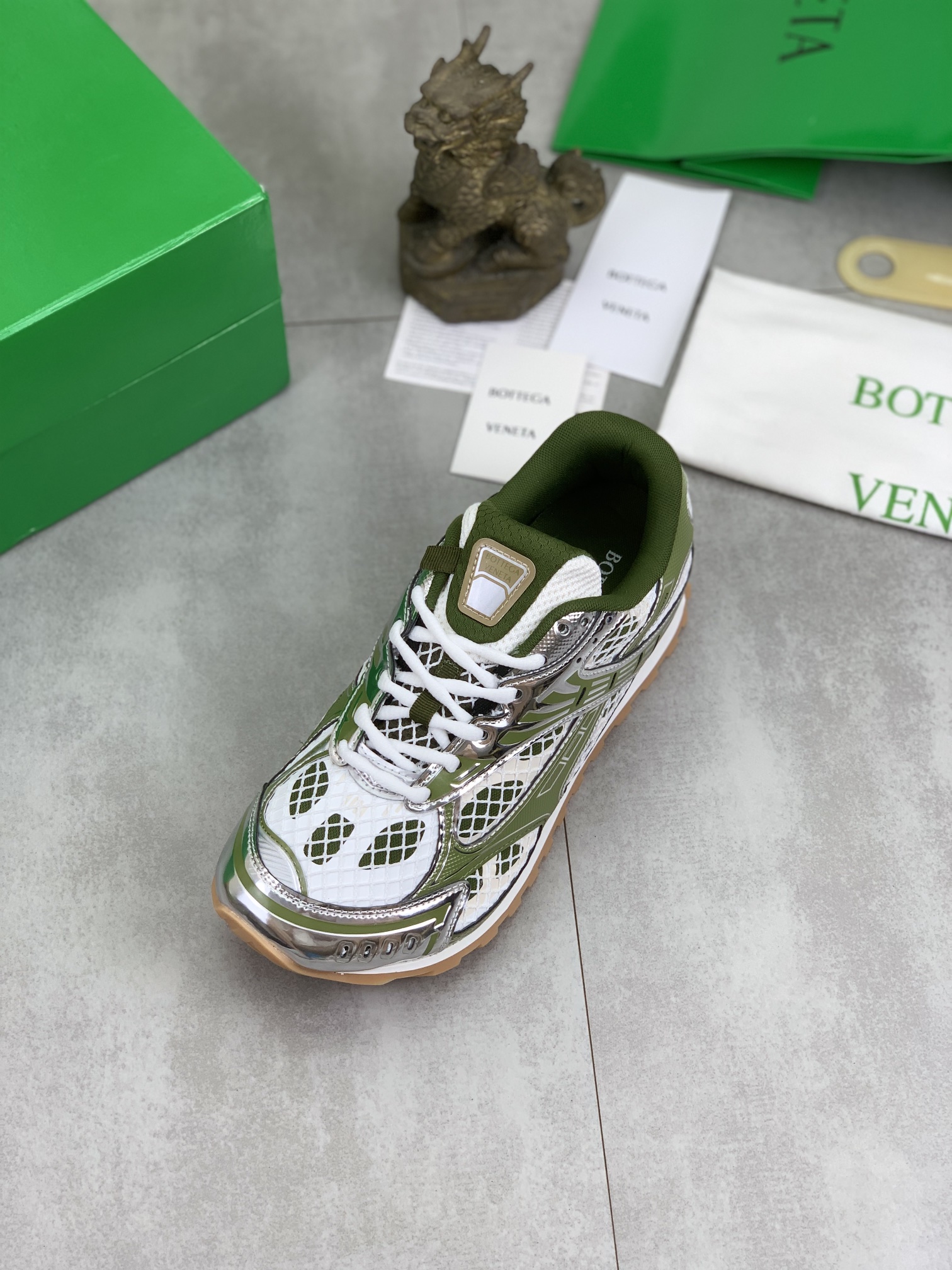 BVSHOES