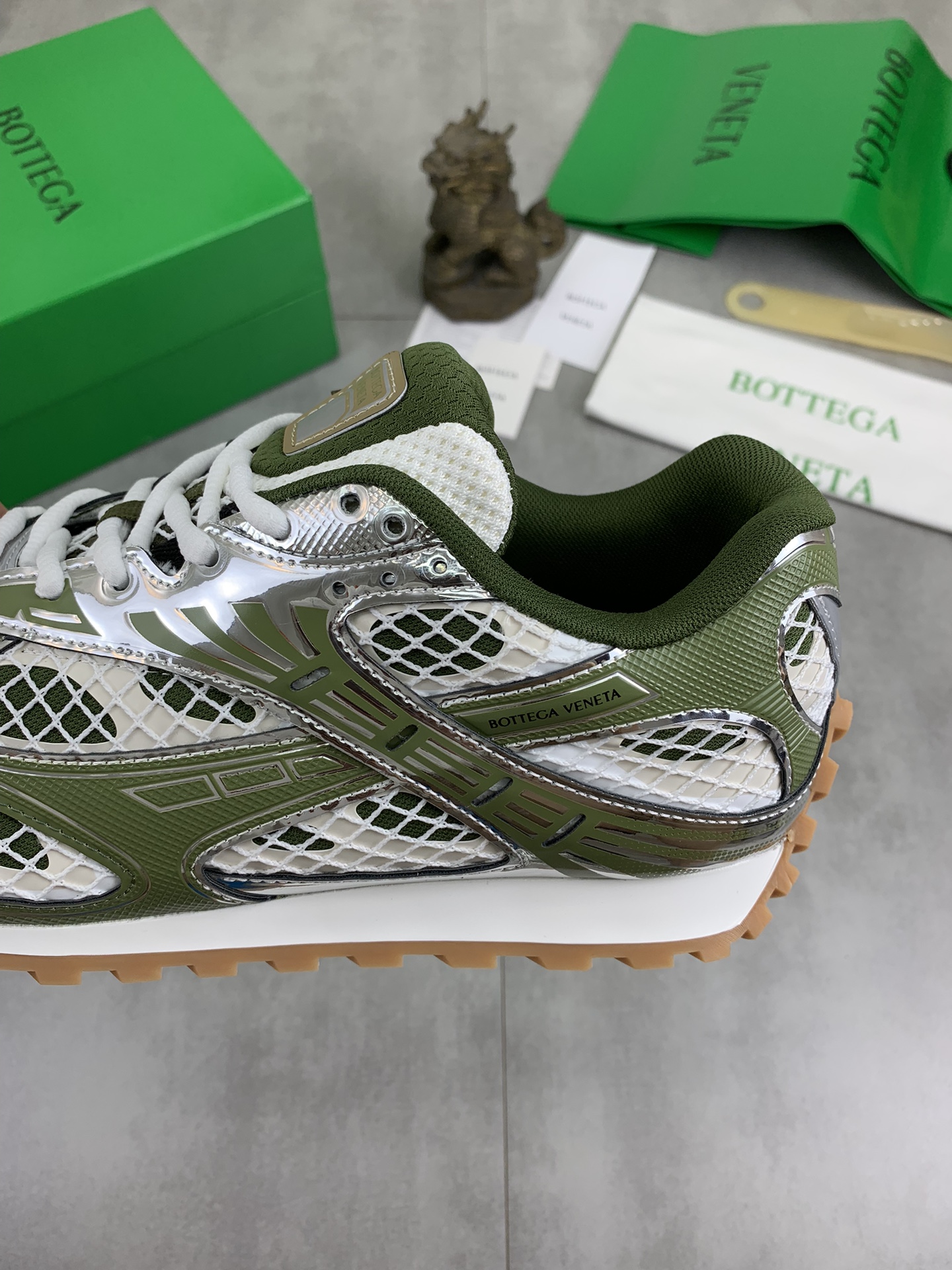 BVSHOES