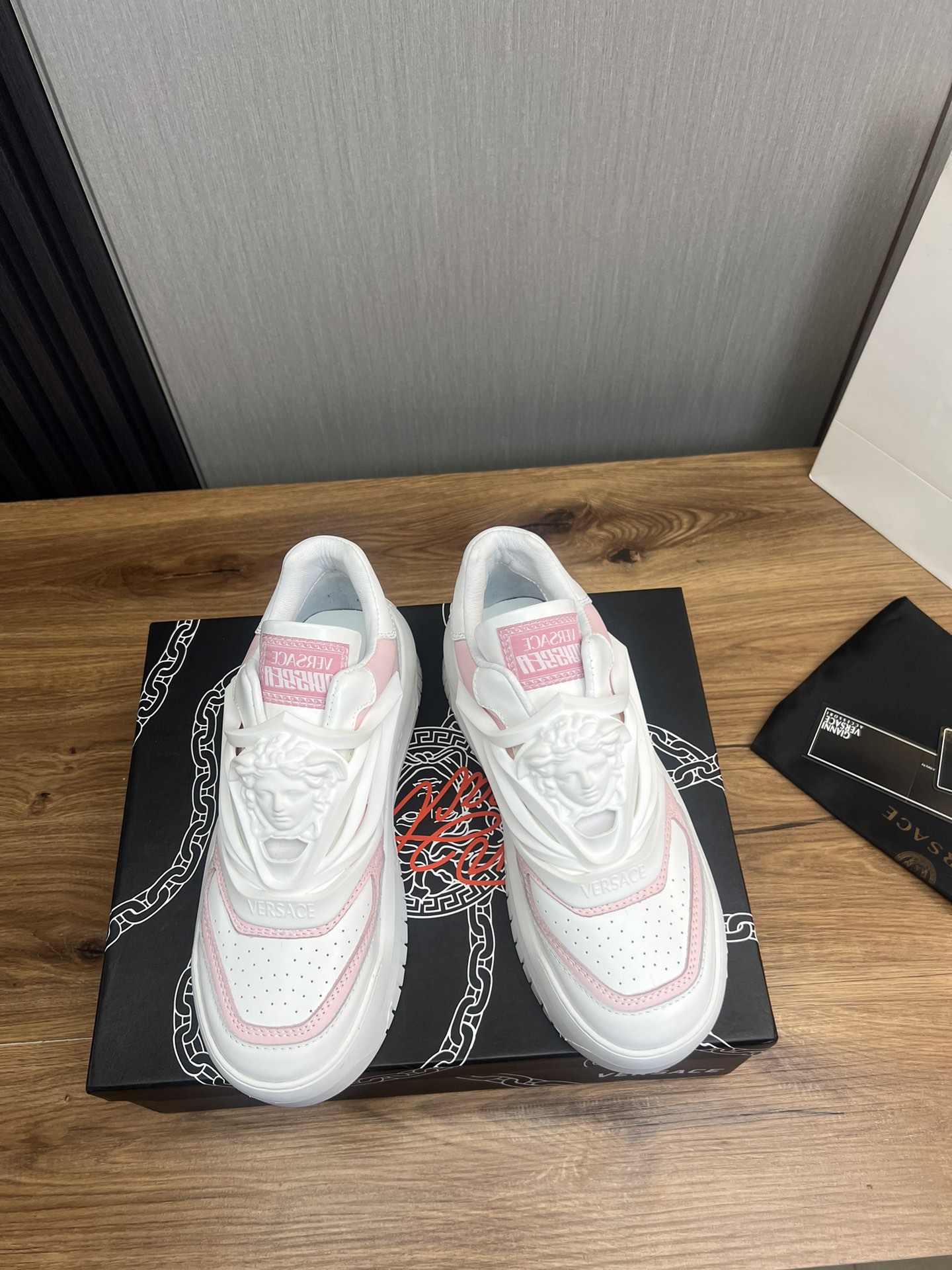 VersaceSHOES