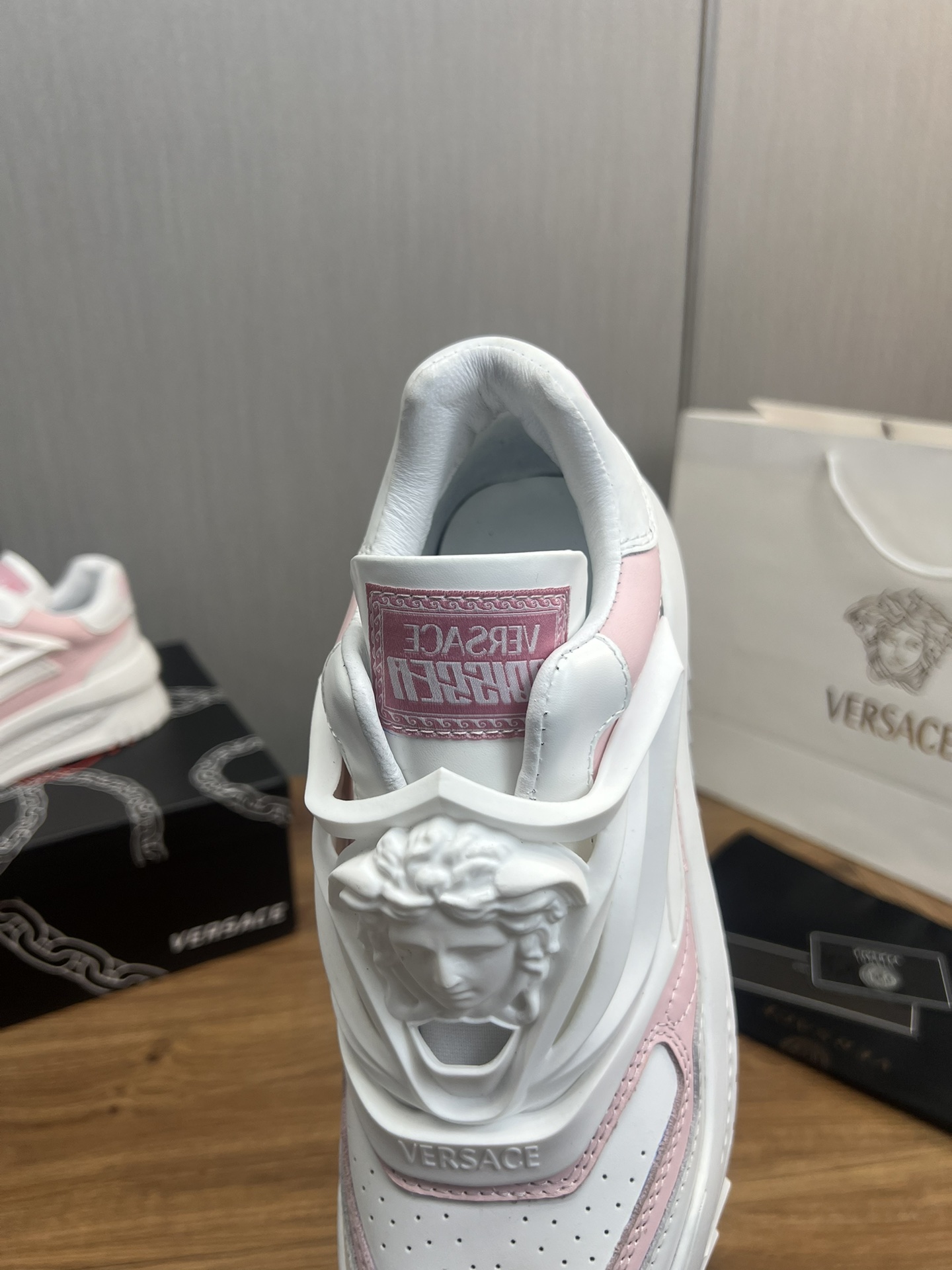 VersaceSHOES