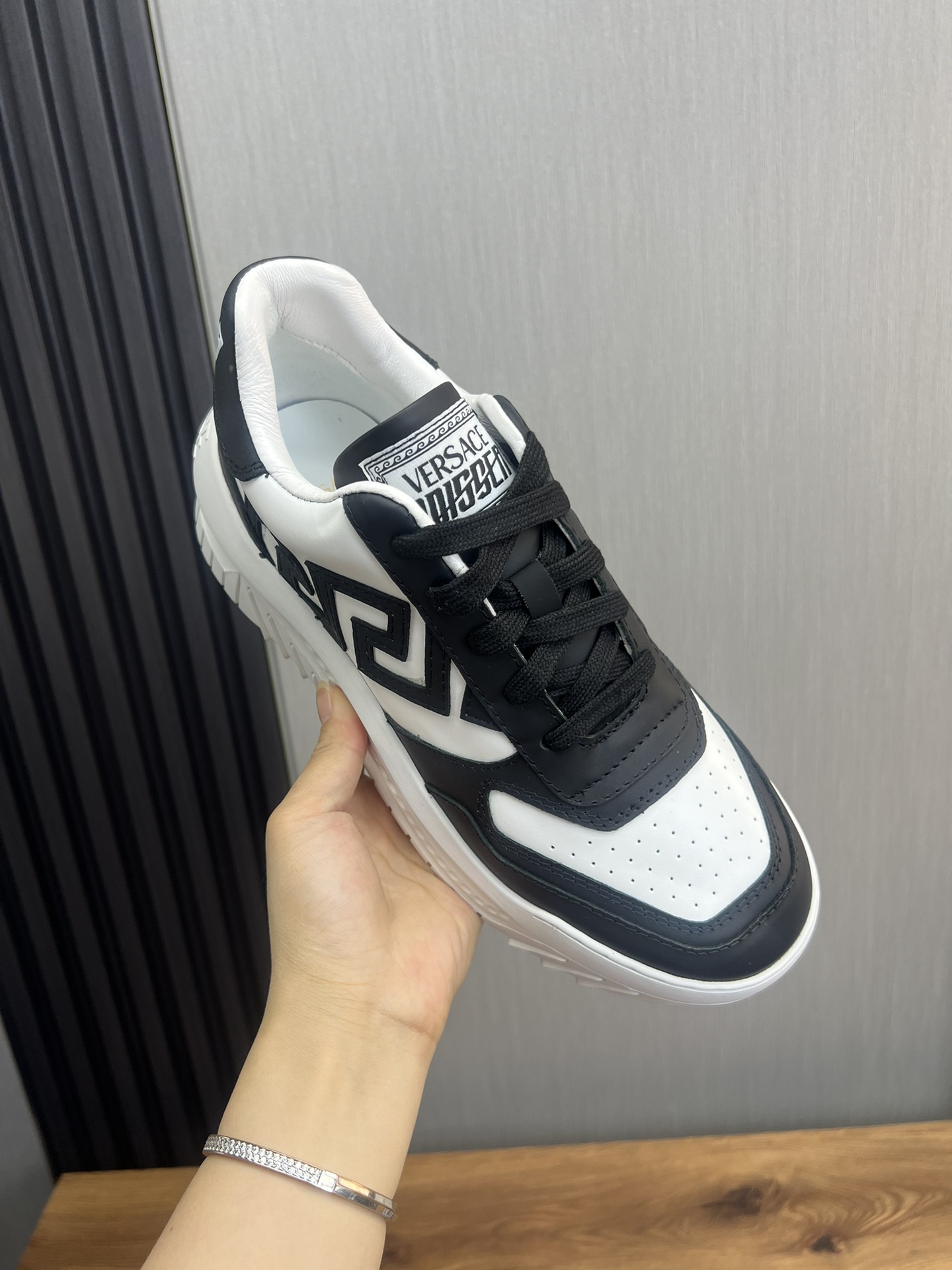 VersaceSHOES