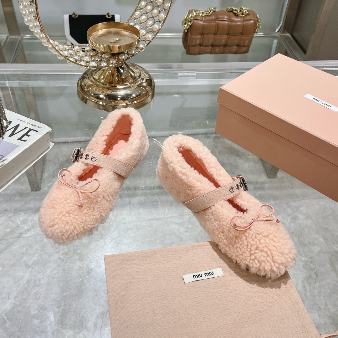 Womens shoes collection