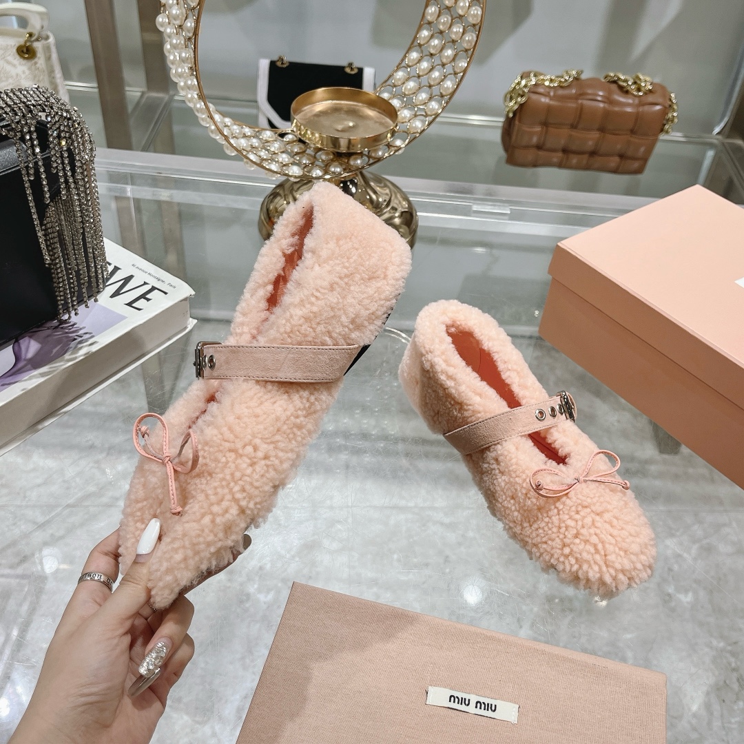 Womens shoes collection