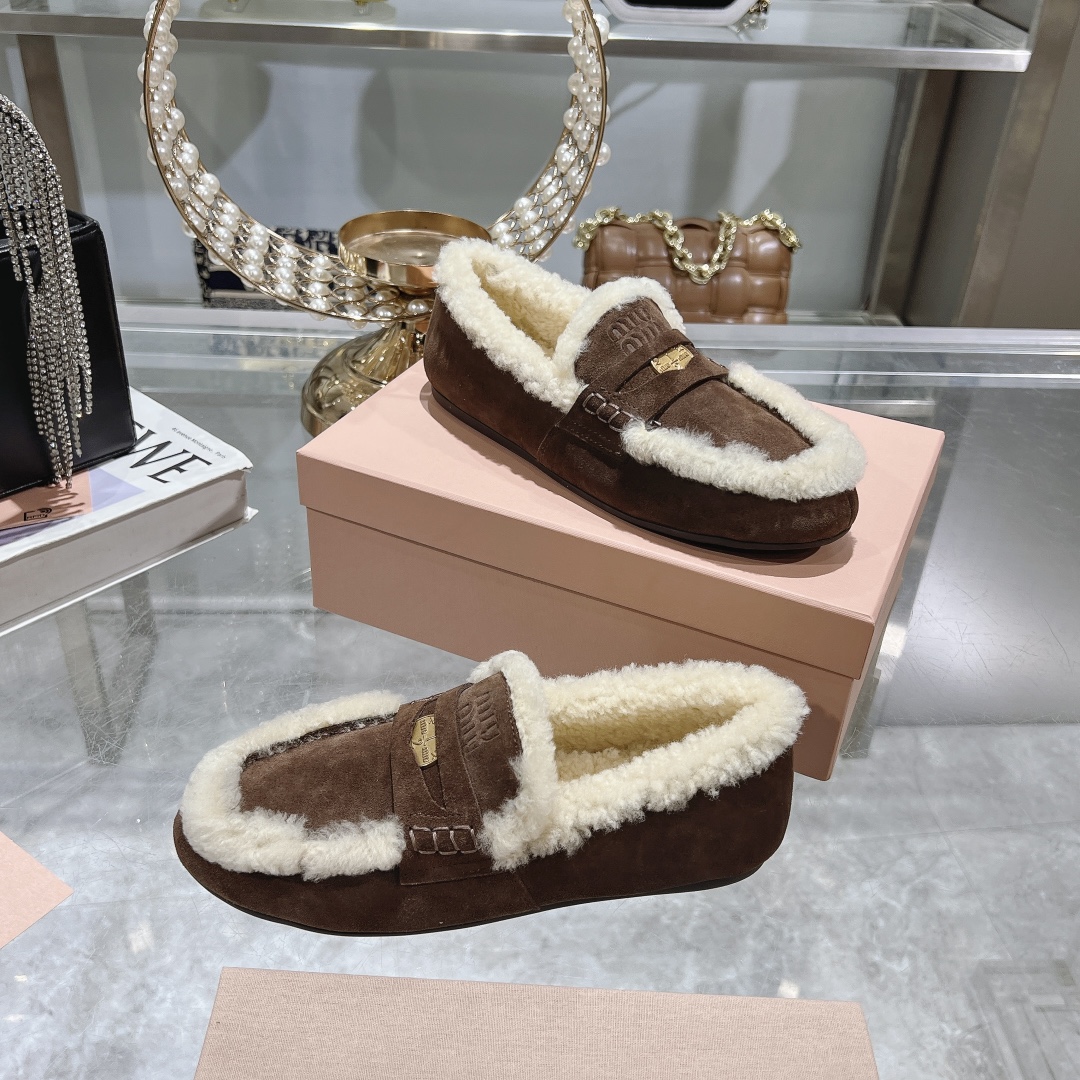 Womens shoes collection