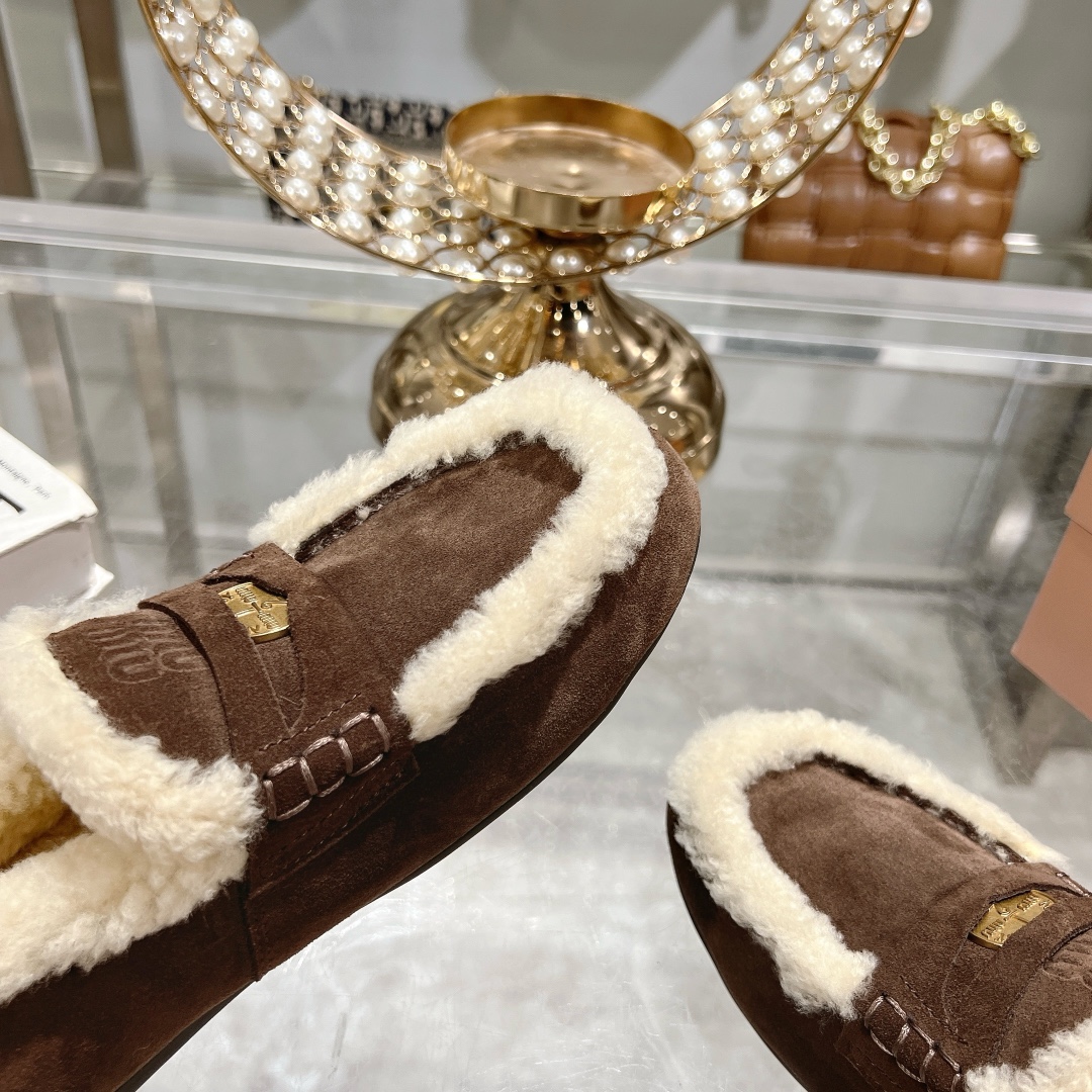 Womens shoes collection