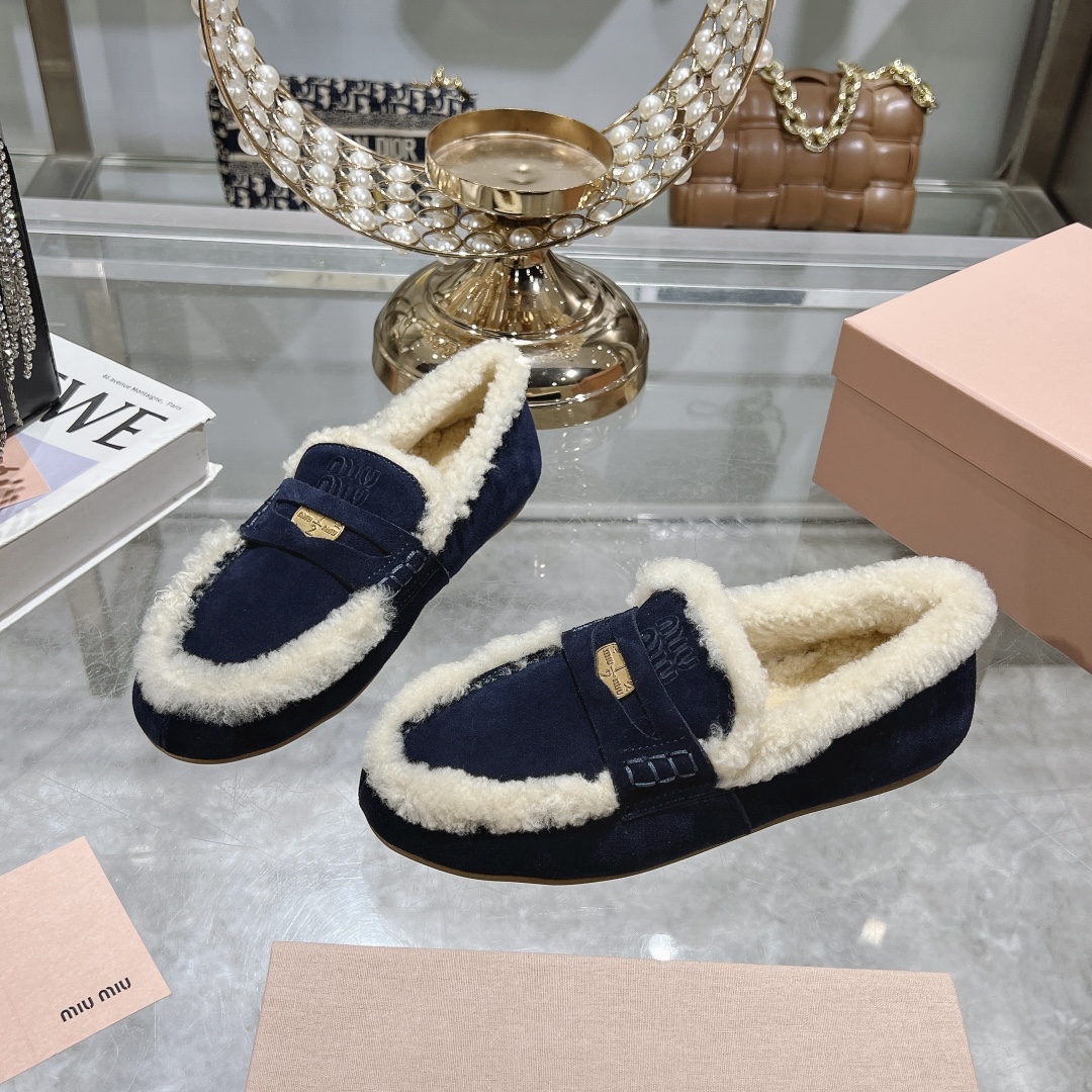 Womens shoes collection