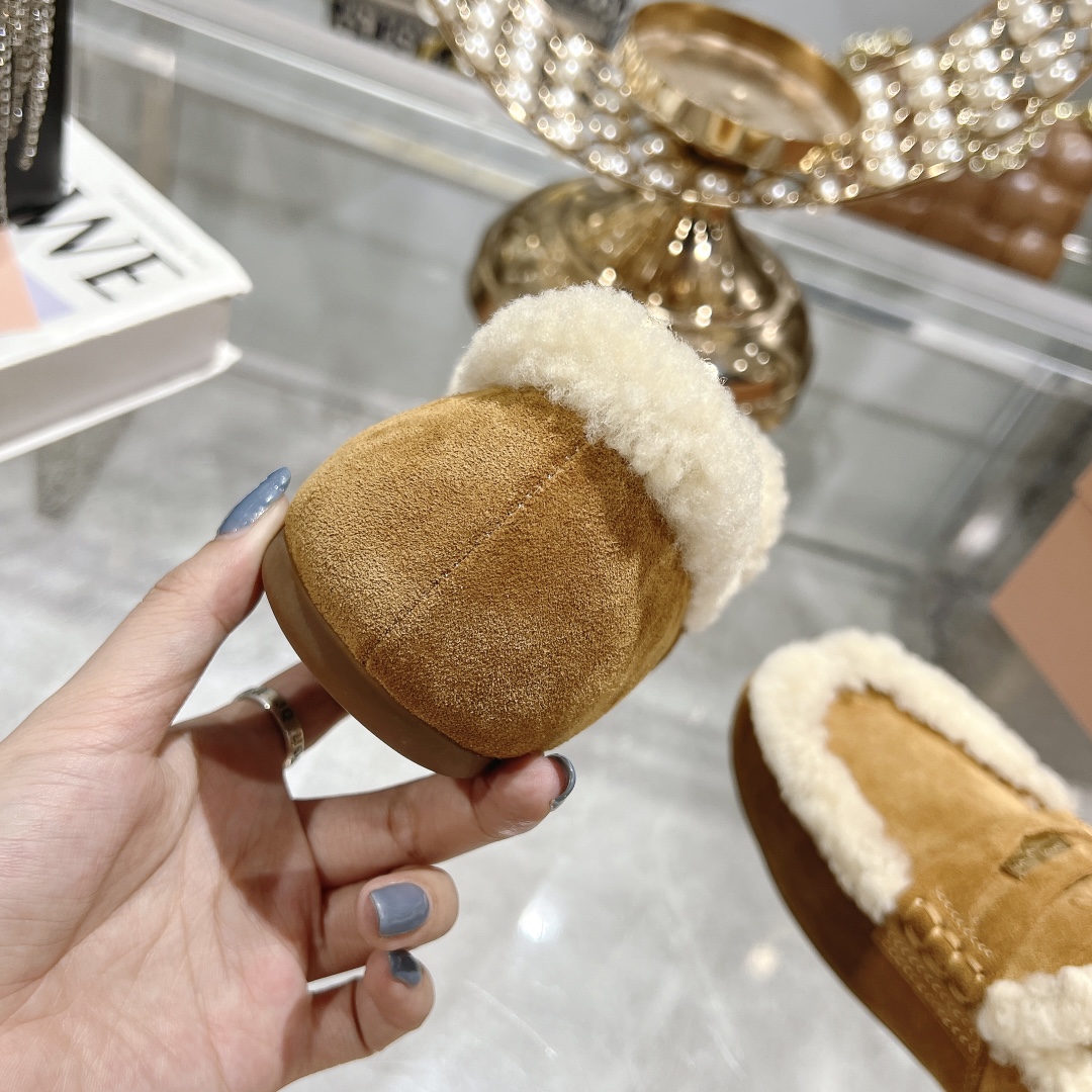 Womens shoes collection