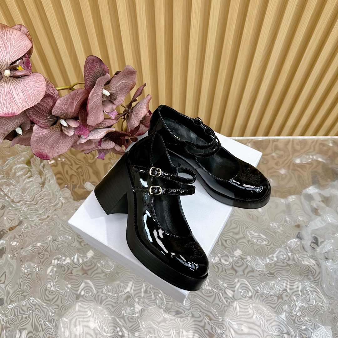 Womens shoes collection