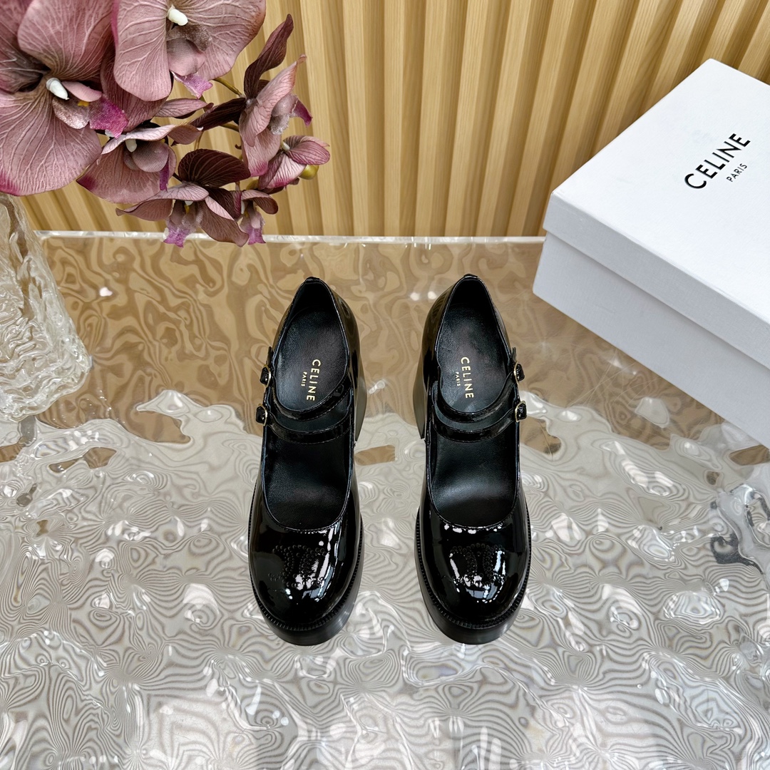 Womens shoes collection