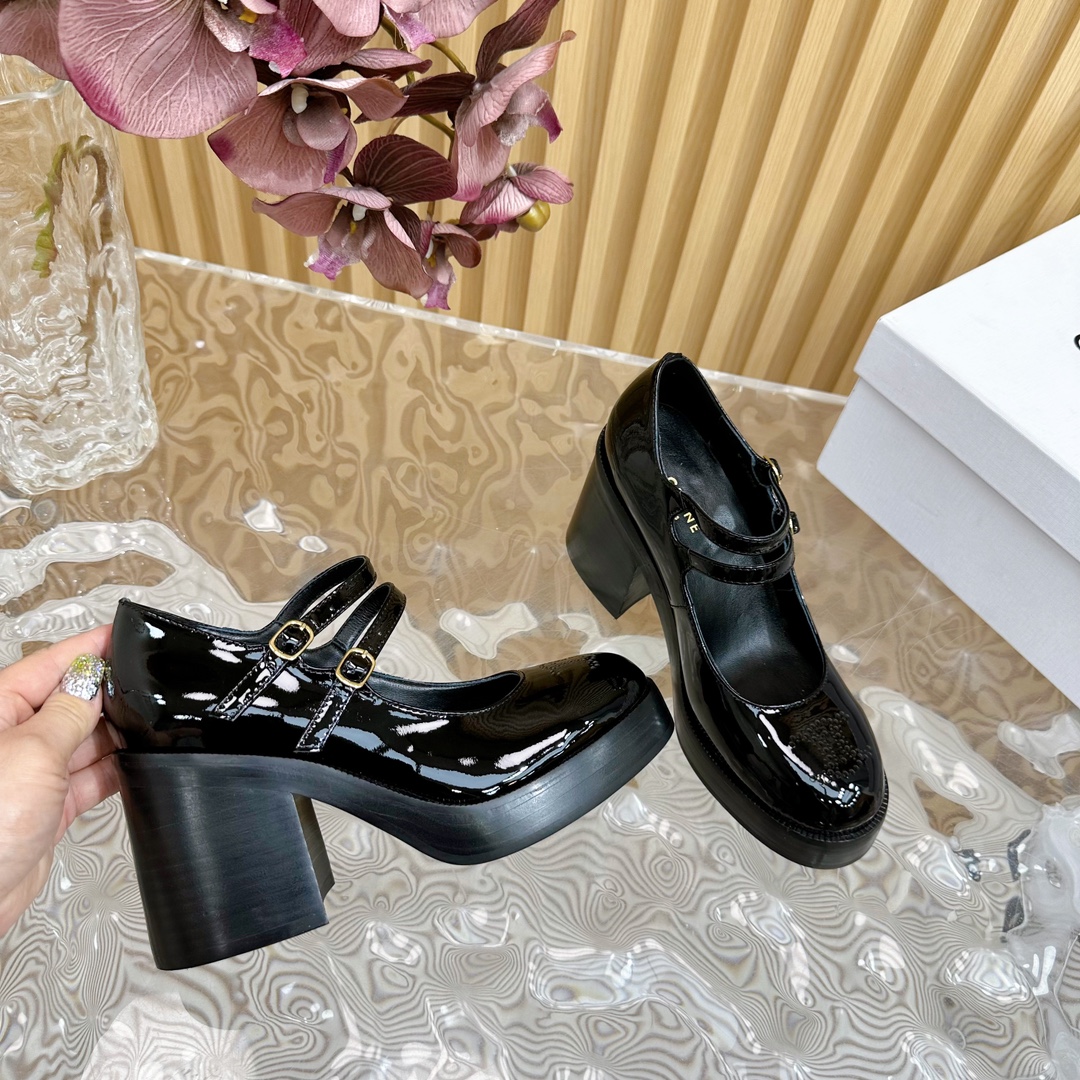 Womens shoes collection