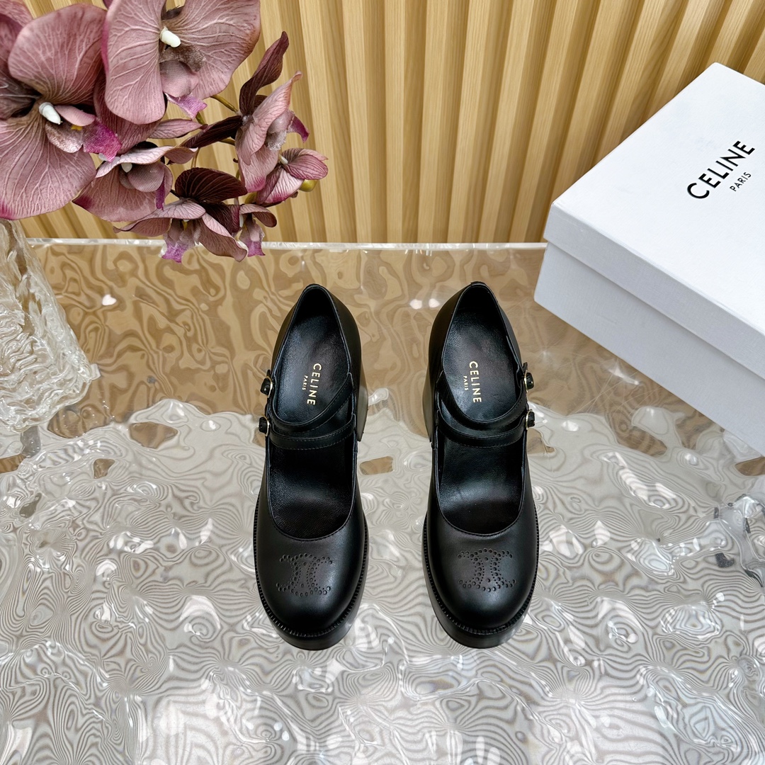 Womens shoes collection