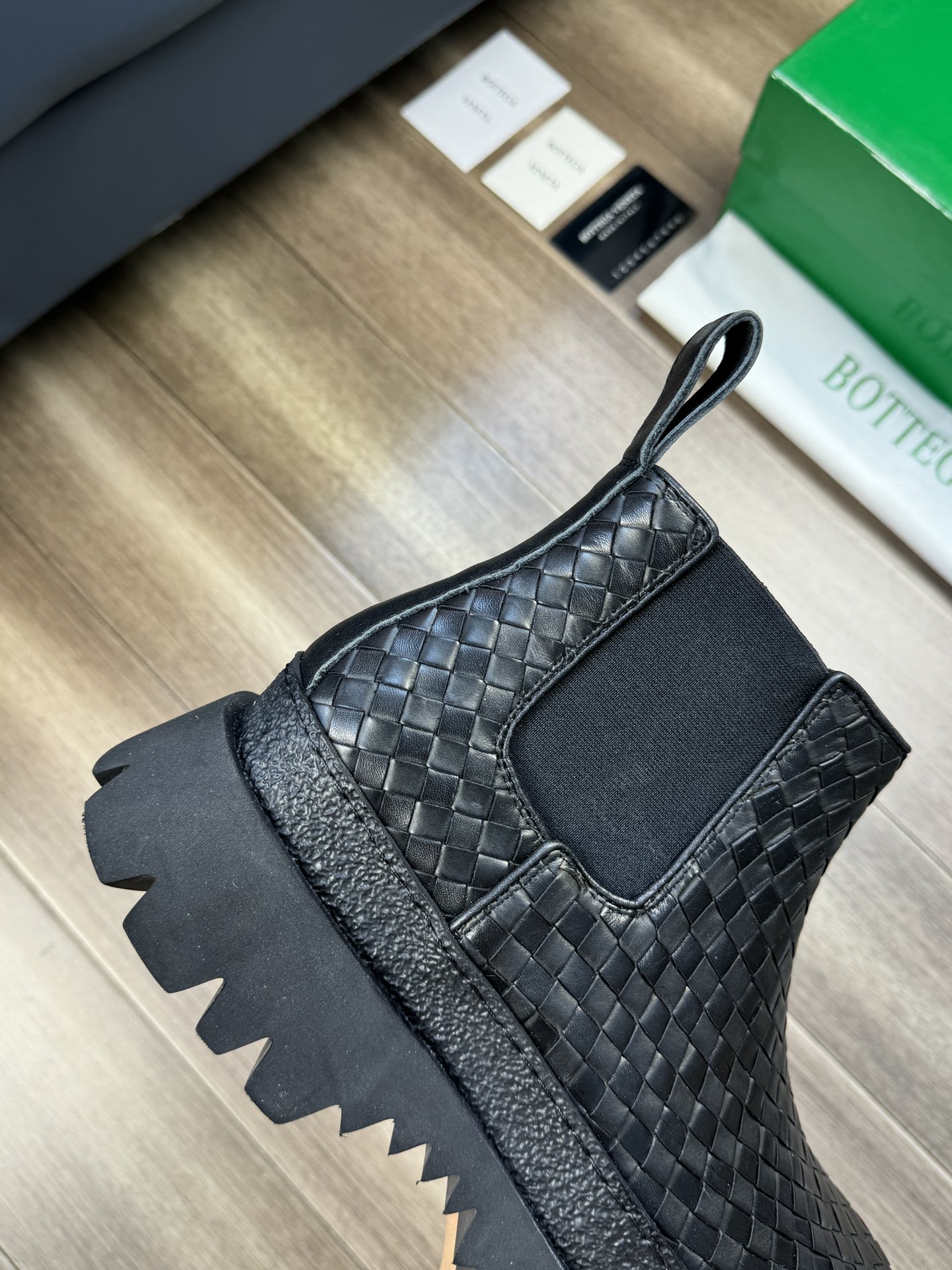 BVSHOES