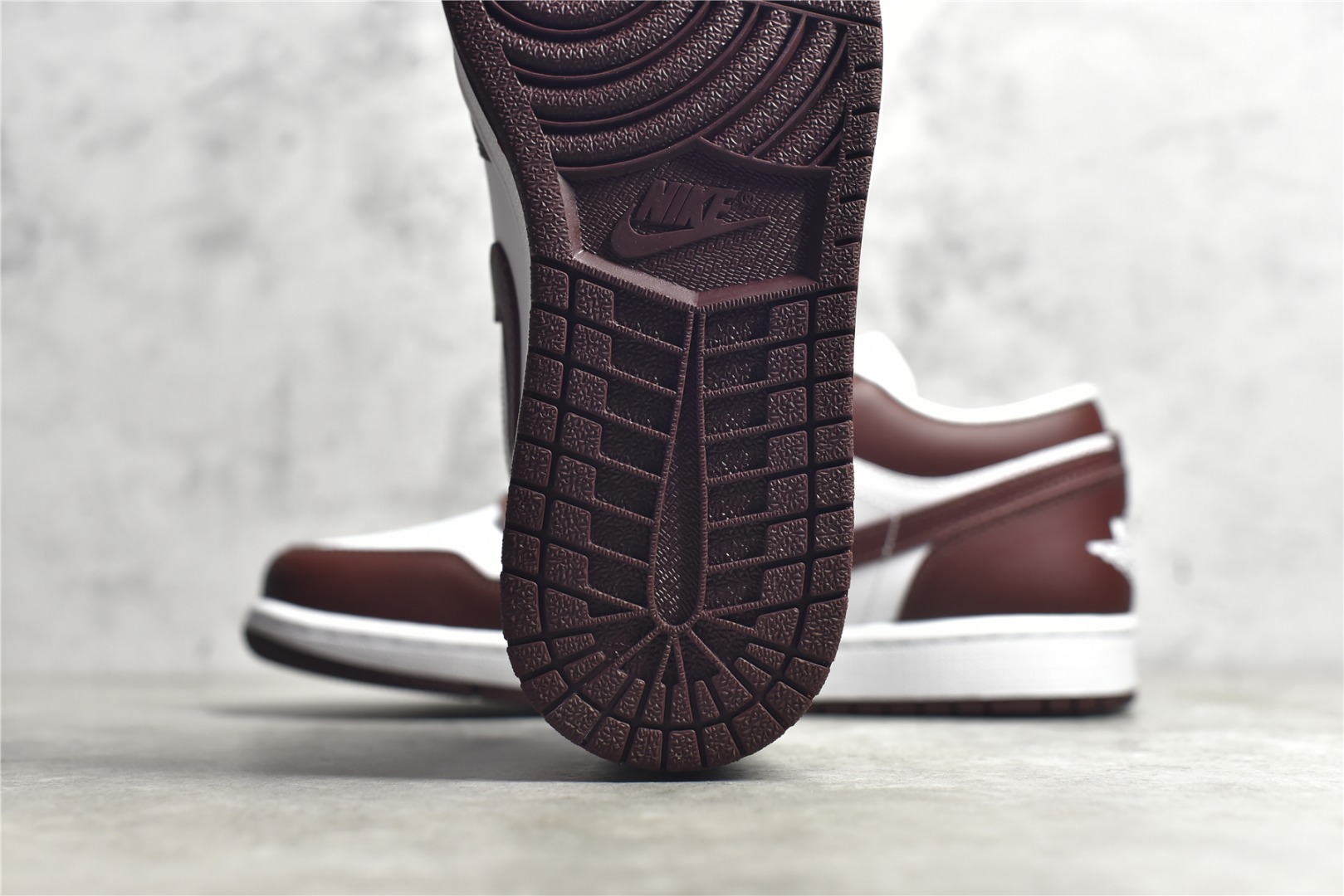 AirJordan1LowSHOES