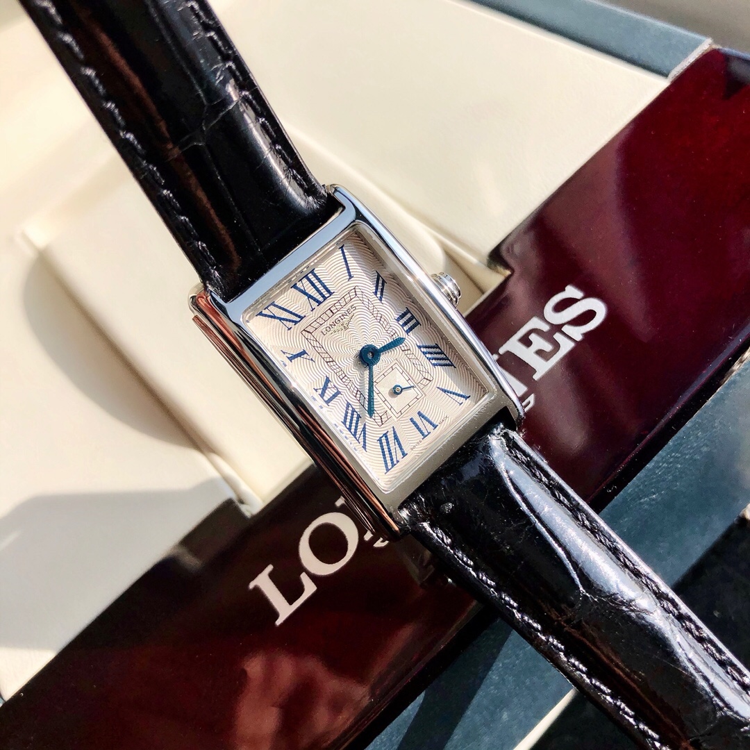 LONGINES