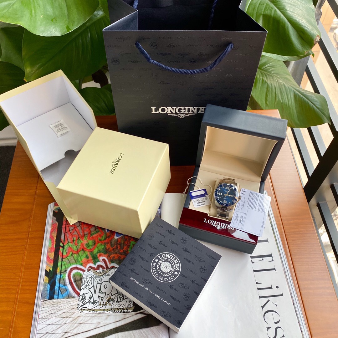 LONGINES
