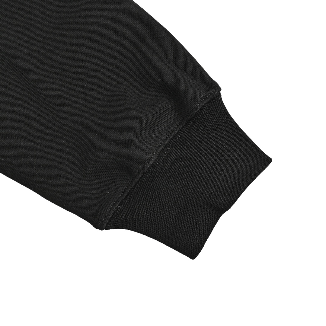 Hoodies & Sweatshirts