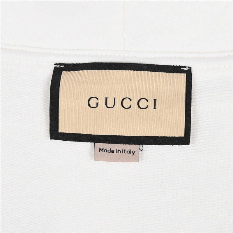 Hoodies & Sweatshirts