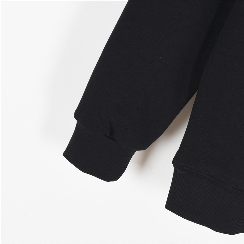 Hoodies & Sweatshirts