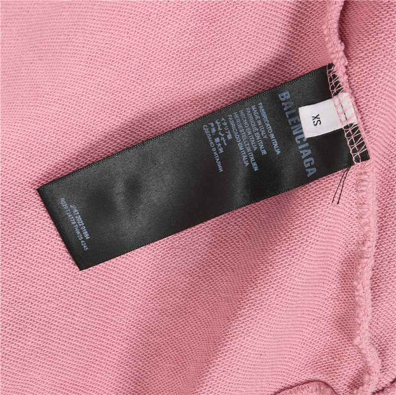 Hoodies & Sweatshirts