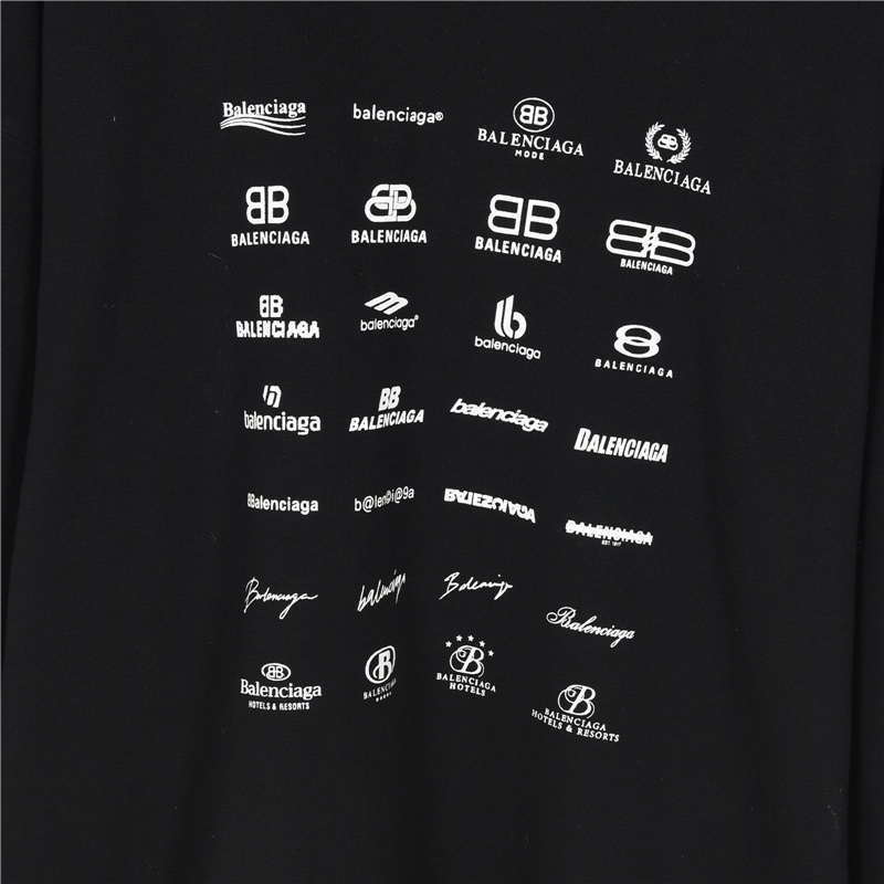 Hoodies & Sweatshirts