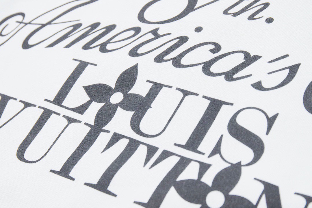 Hoodies & Sweatshirts